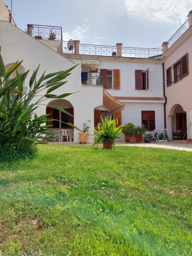 Appartamento Primo Piano Lungomare Santa Maria Navarrese Exterior foto